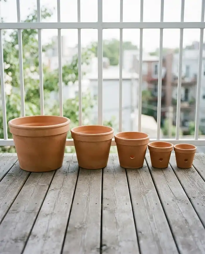 small space garden layout with containers Using Just 5 Pots 3 Small space garden layout with five containers in varied sizes=